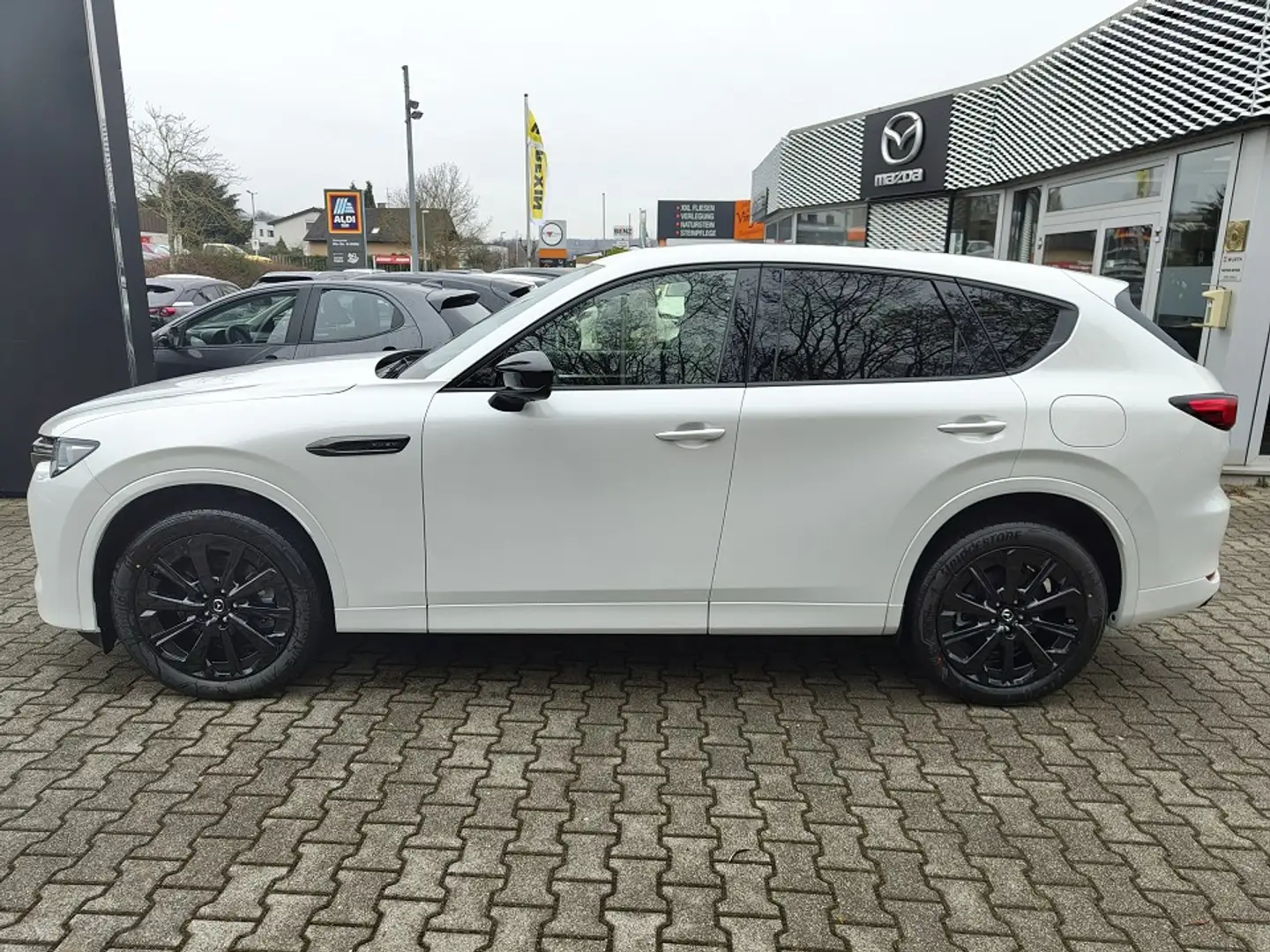 Mazda CX-60 2025 2.5L e-SKYACTIV PHEV AWD Homura Plus Weiß - 2