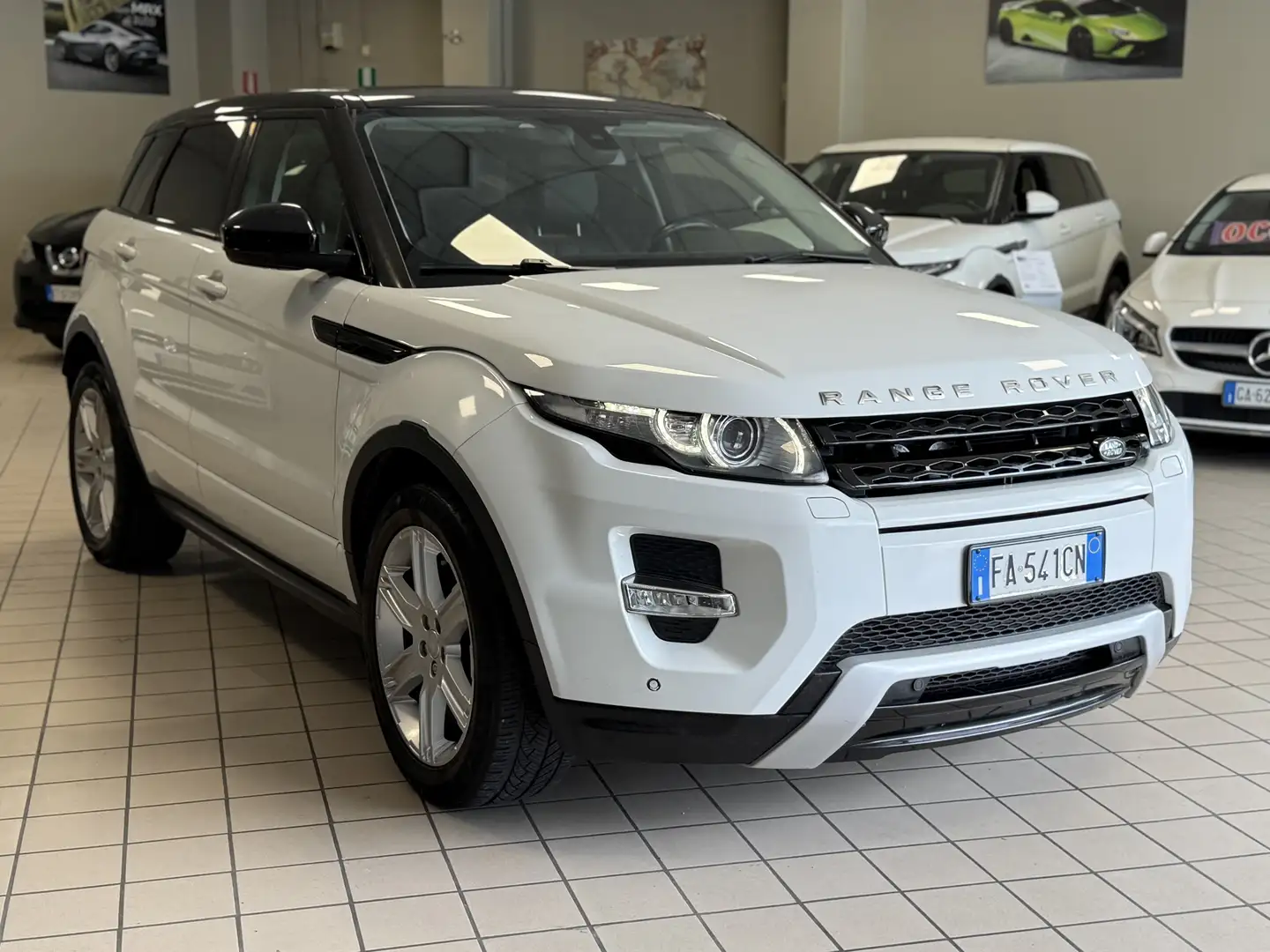 Land Rover Range Rover Evoque 5p 2.2 td4 Pure Tech Pack 150cv auto 9m - 2