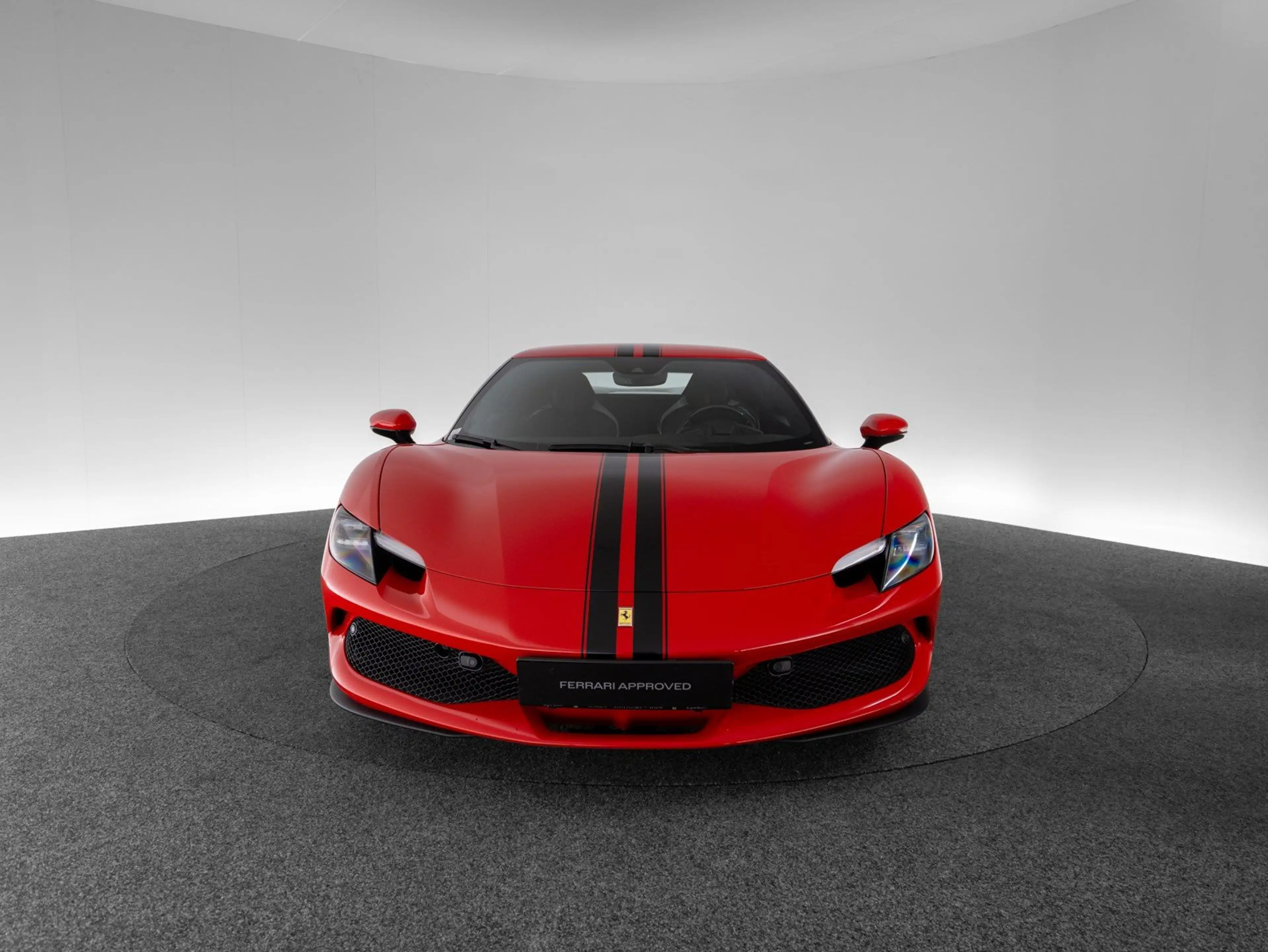 Ferrari 296 GTB — photo 2