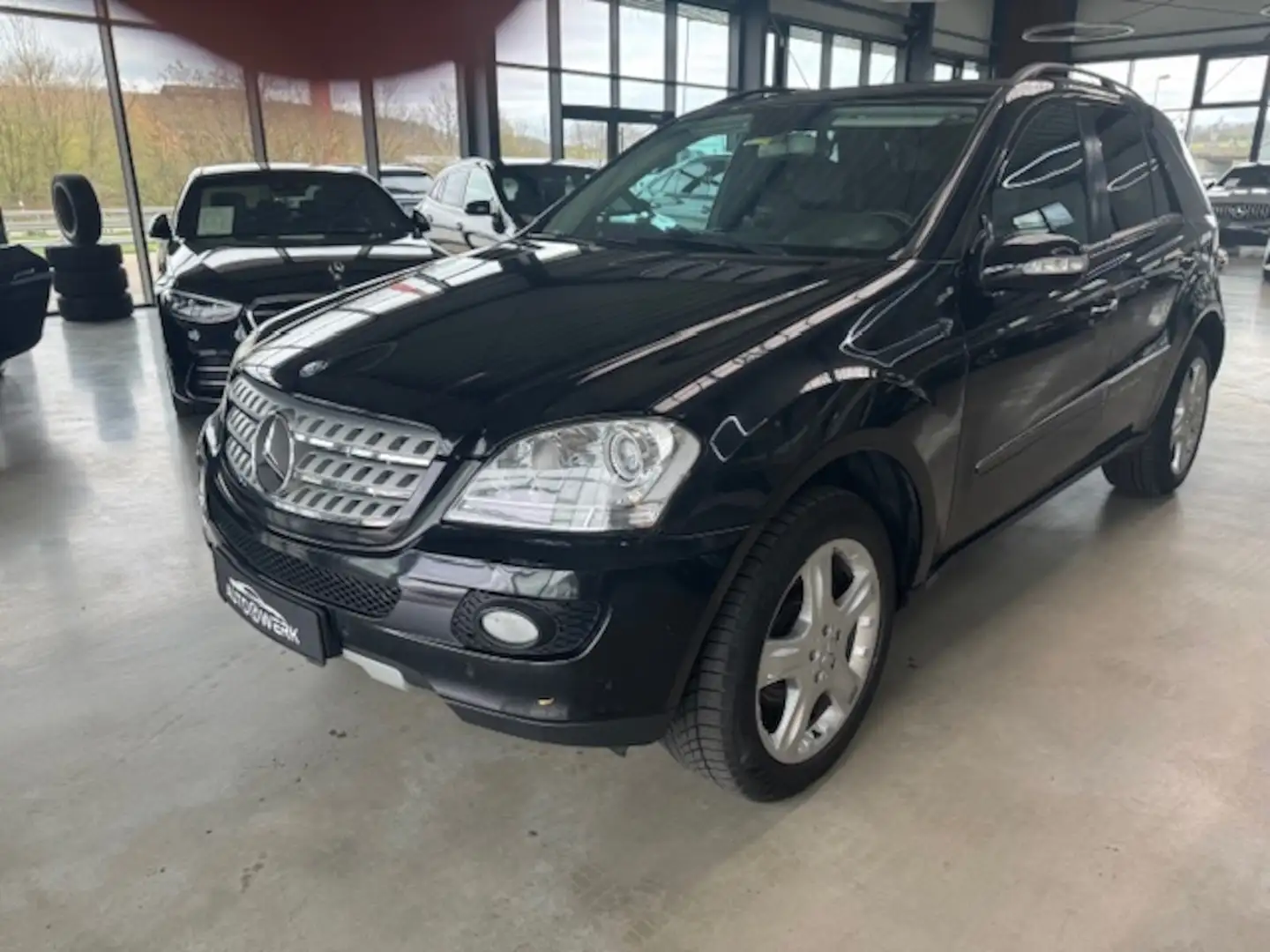 Mercedes-Benz ML 350 Sportpaket Luftfahrwerk Memory Plateado - 1