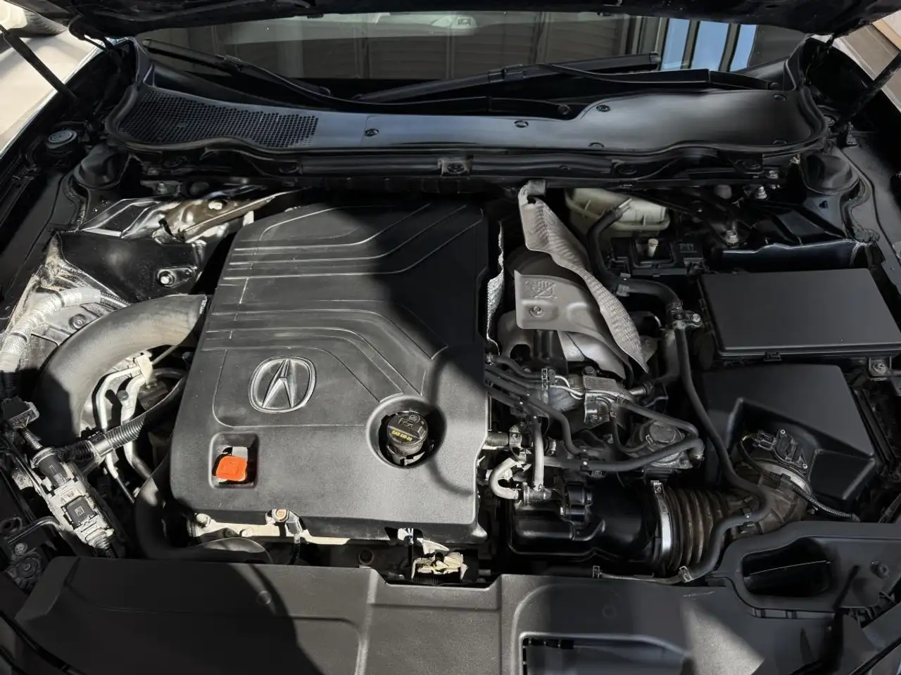 Acura TLX снимка Acura TLX