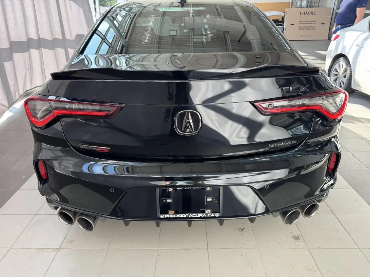 Acura TLX снимка Acura TLX