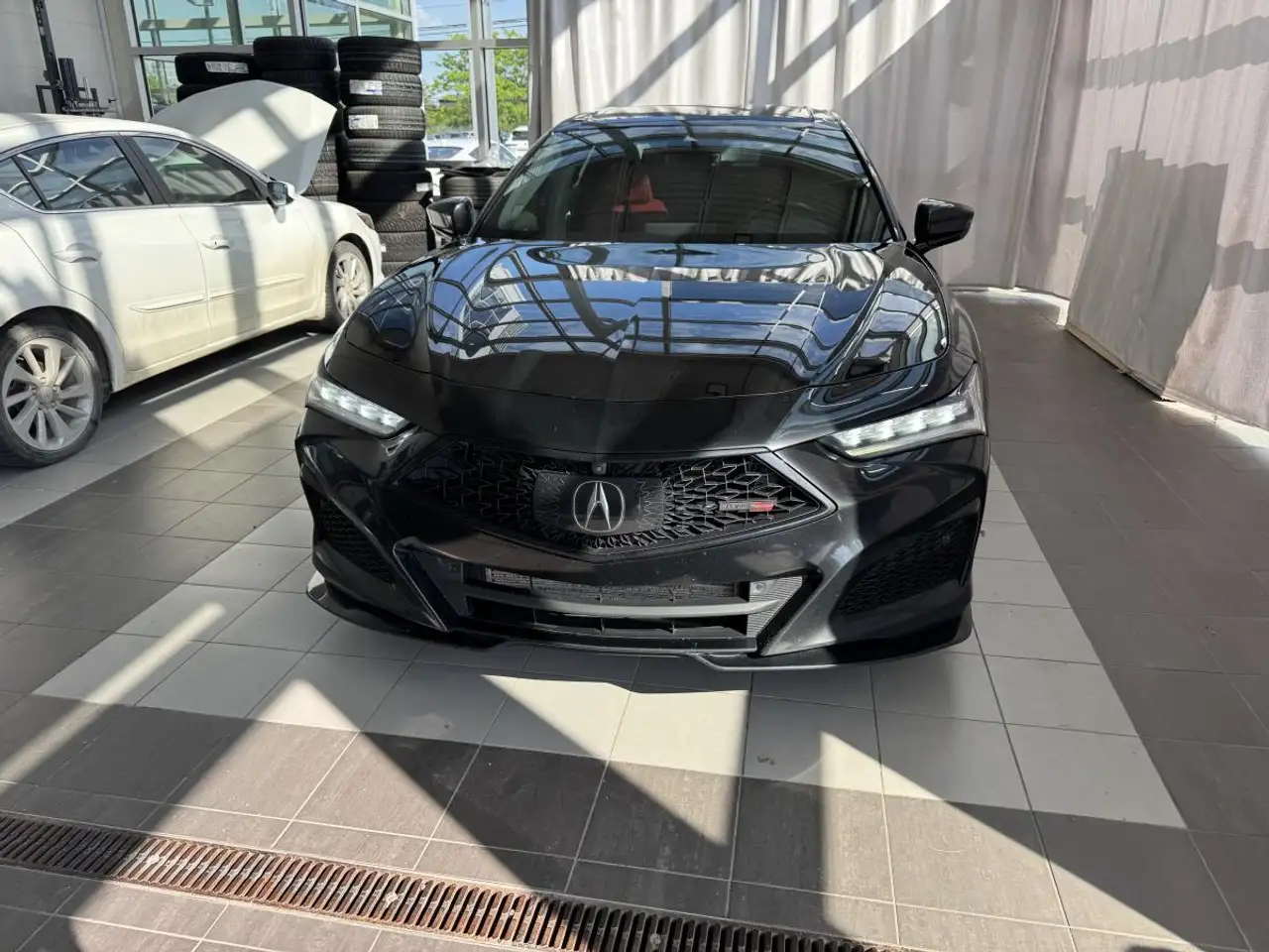 Acura TLX снимка Acura TLX