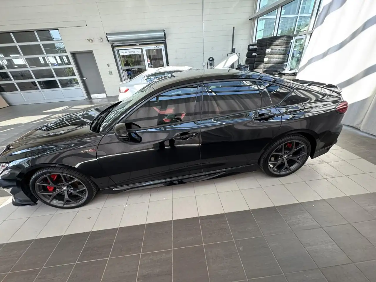 Acura TLX снимка Acura TLX
