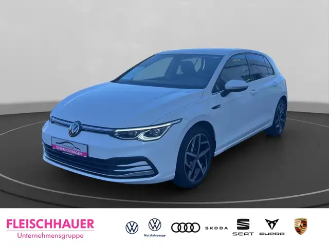 Volkswagen Golf VIII Style 1,5 l eTSI DSG+LED+KAMERA+SHZ