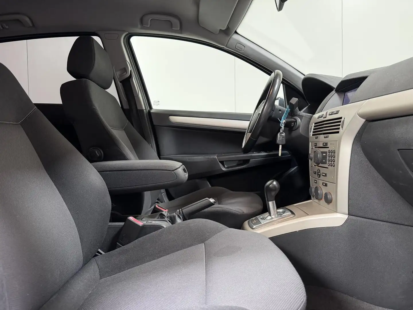 Opel Astra 1.6 Benzine Autom. - Airco - GPS - Goede staat!... Gris - 2