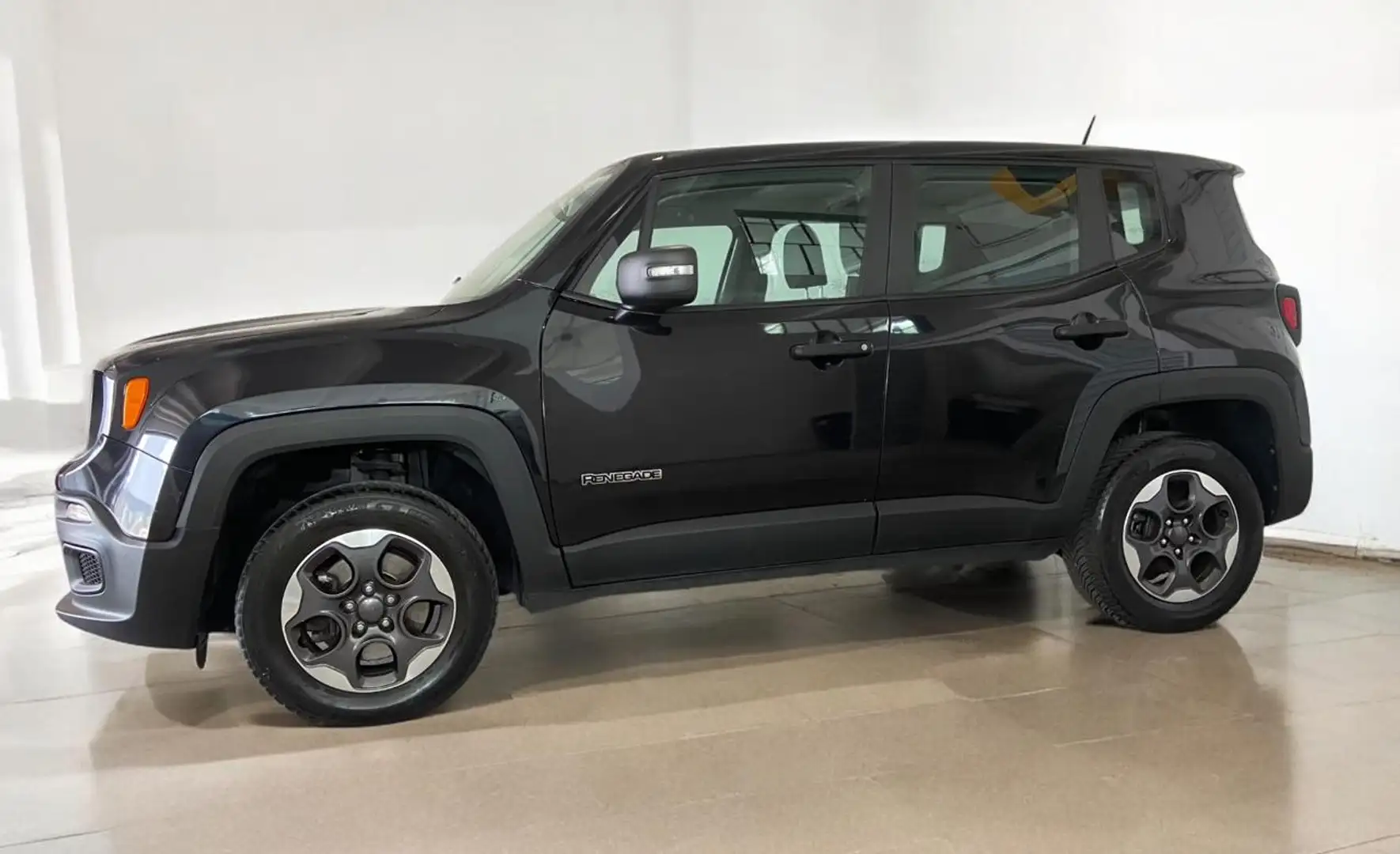 Jeep Renegade 2.0 Mjt 4WD Active Drive Sport Nero - 2