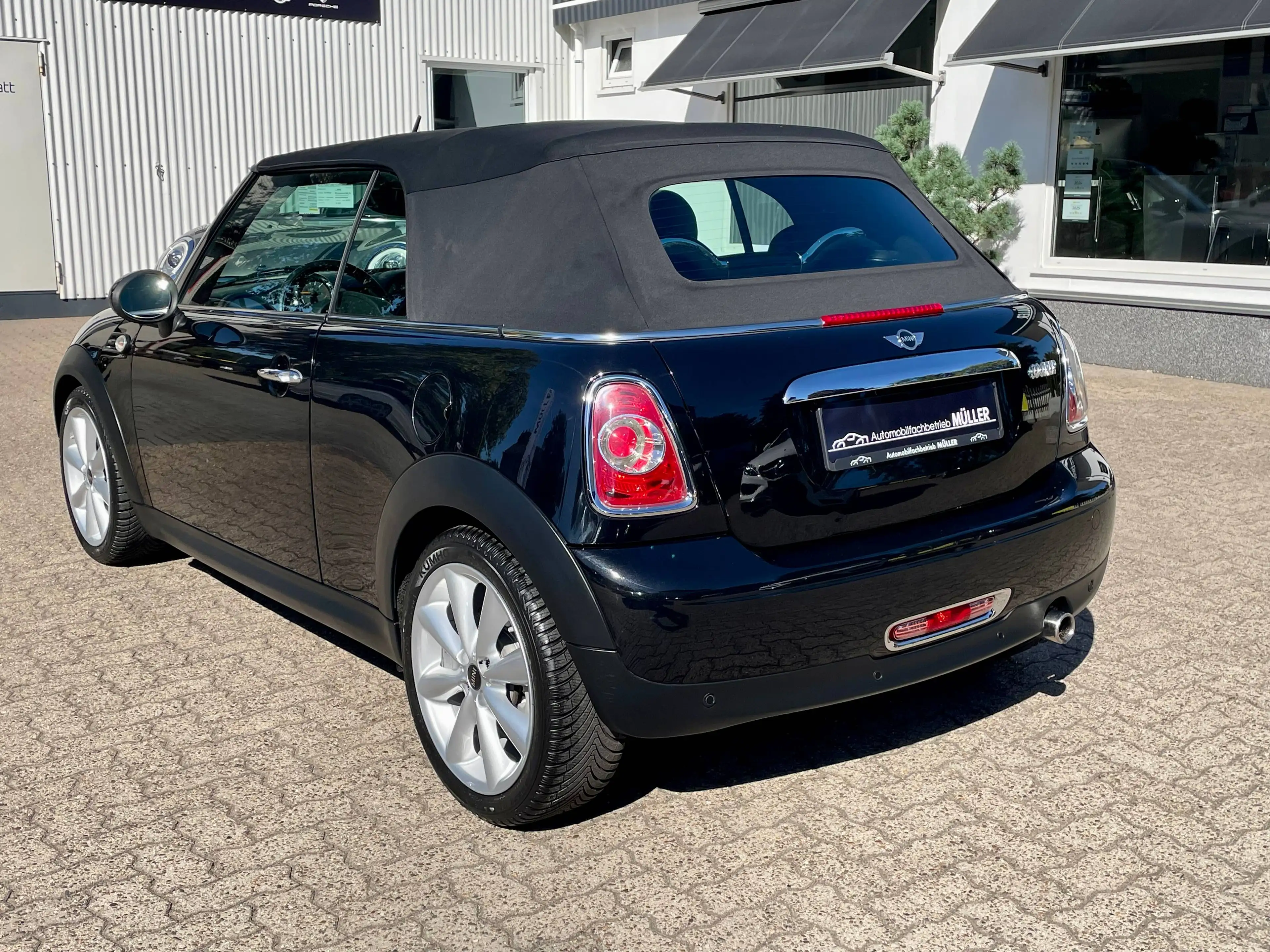 MINI Cooper Cabrio MINI CABRIO+"ECHTLEDER"+Navi+XENON+ TRAUMZUSTAND! +Alle Inspektionen — photo 4