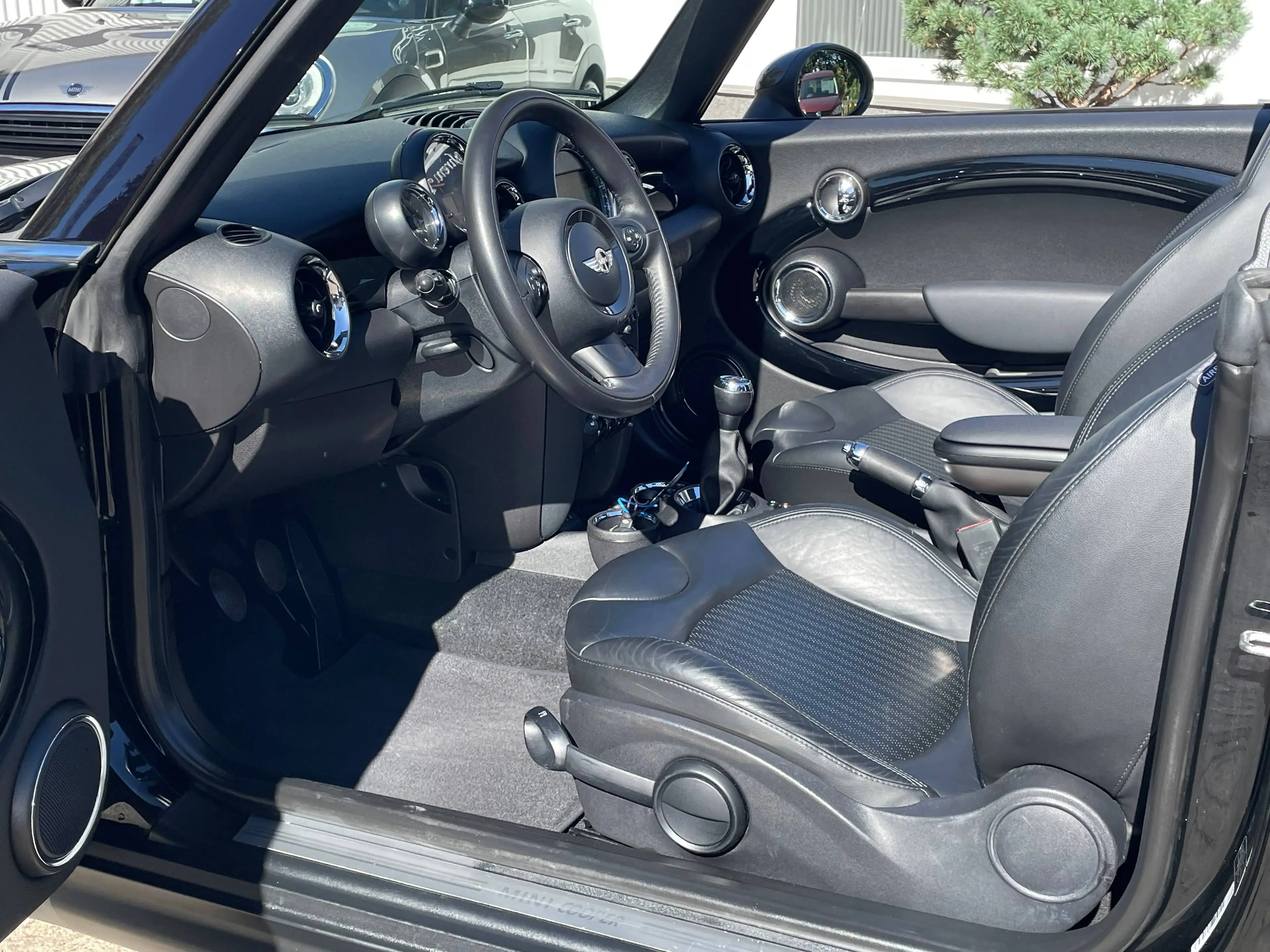 MINI Cooper Cabrio MINI CABRIO+"ECHTLEDER"+Navi+XENON+ TRAUMZUSTAND! +Alle Inspektionen — photo 11