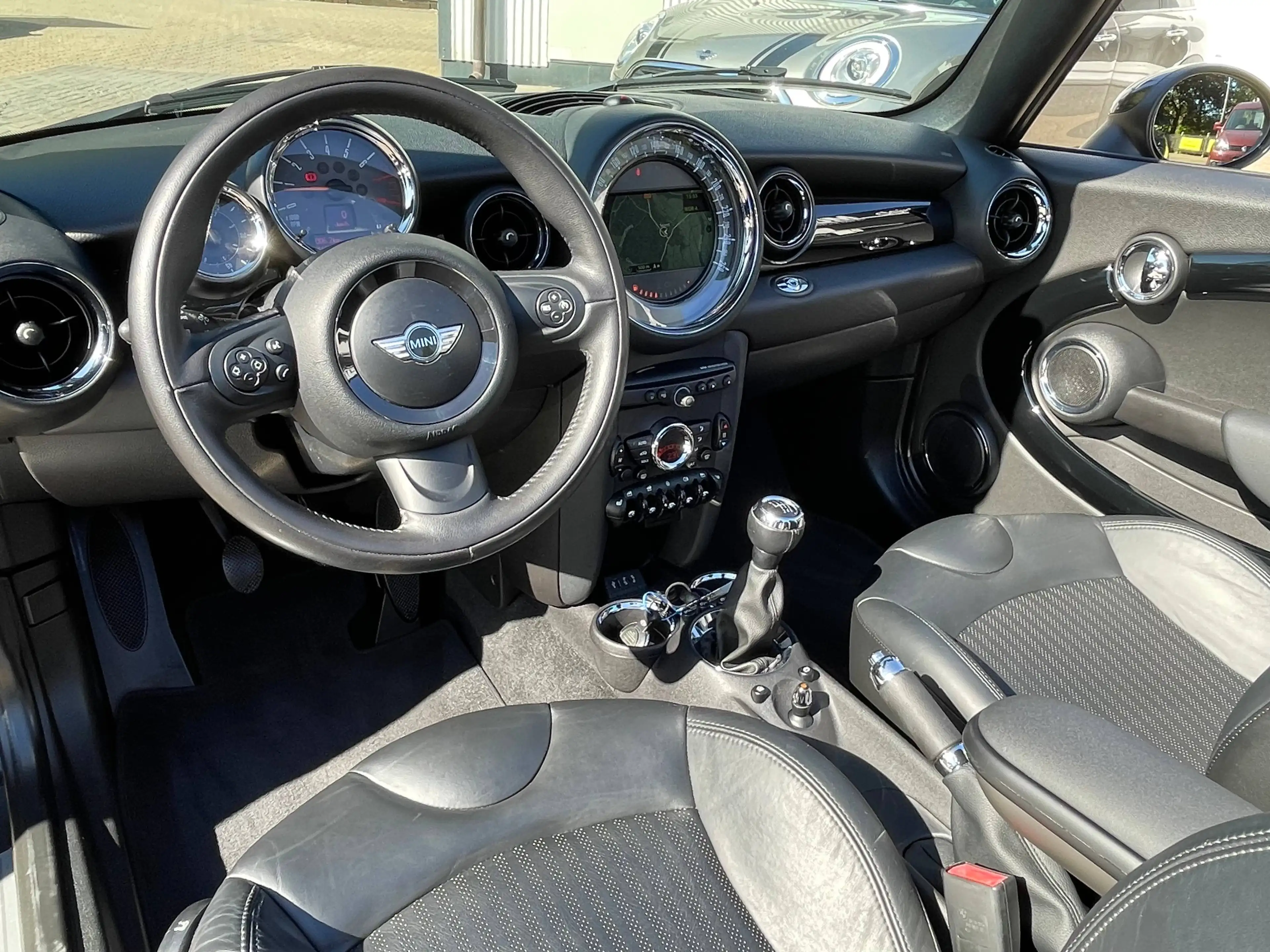 MINI Cooper Cabrio MINI CABRIO+"ECHTLEDER"+Navi+XENON+ TRAUMZUSTAND! +Alle Inspektionen — photo 15