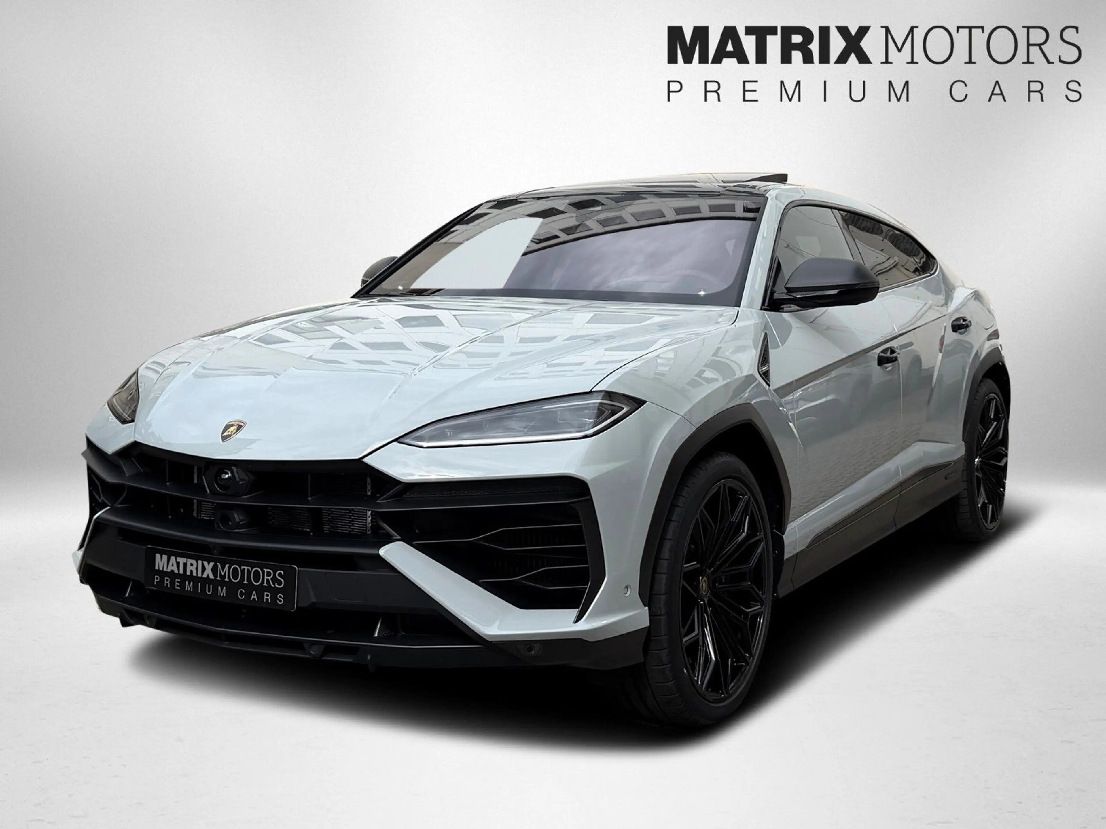 Lamborghini Urus SE M26 Carbon Matt inside&outside NightVisi
