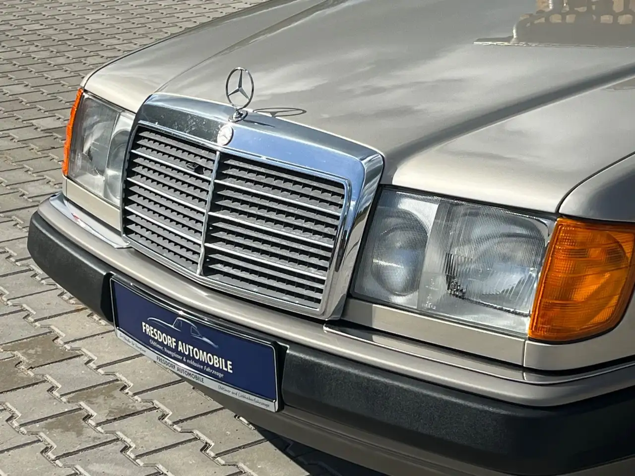 Mercedes-Benz 300 CE 124er 6-Zylinder Coupe, rostfrei!, foto 6
