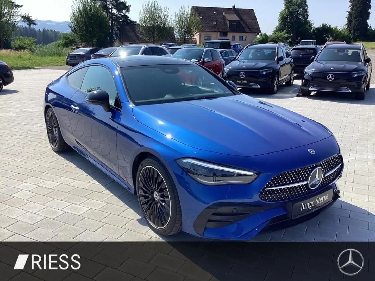 Mercedes-Benz CLE 220 d Coupé AMG Night Pano Burm. Memory PDC Blau - 2