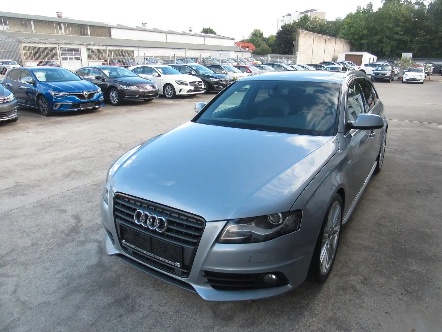 Audi A4 Avant S line Sportpaket / plus, Argent - 2