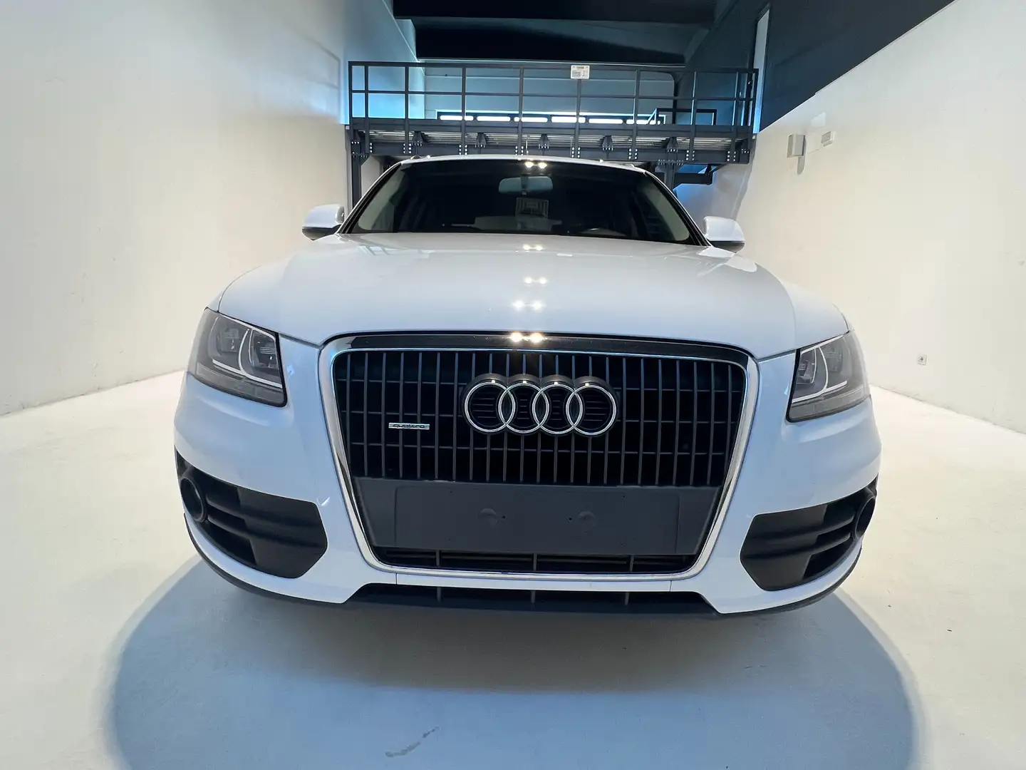 Audi Q5 Q5 2.0 tdi quattro 143cv dpf Blanc - 2