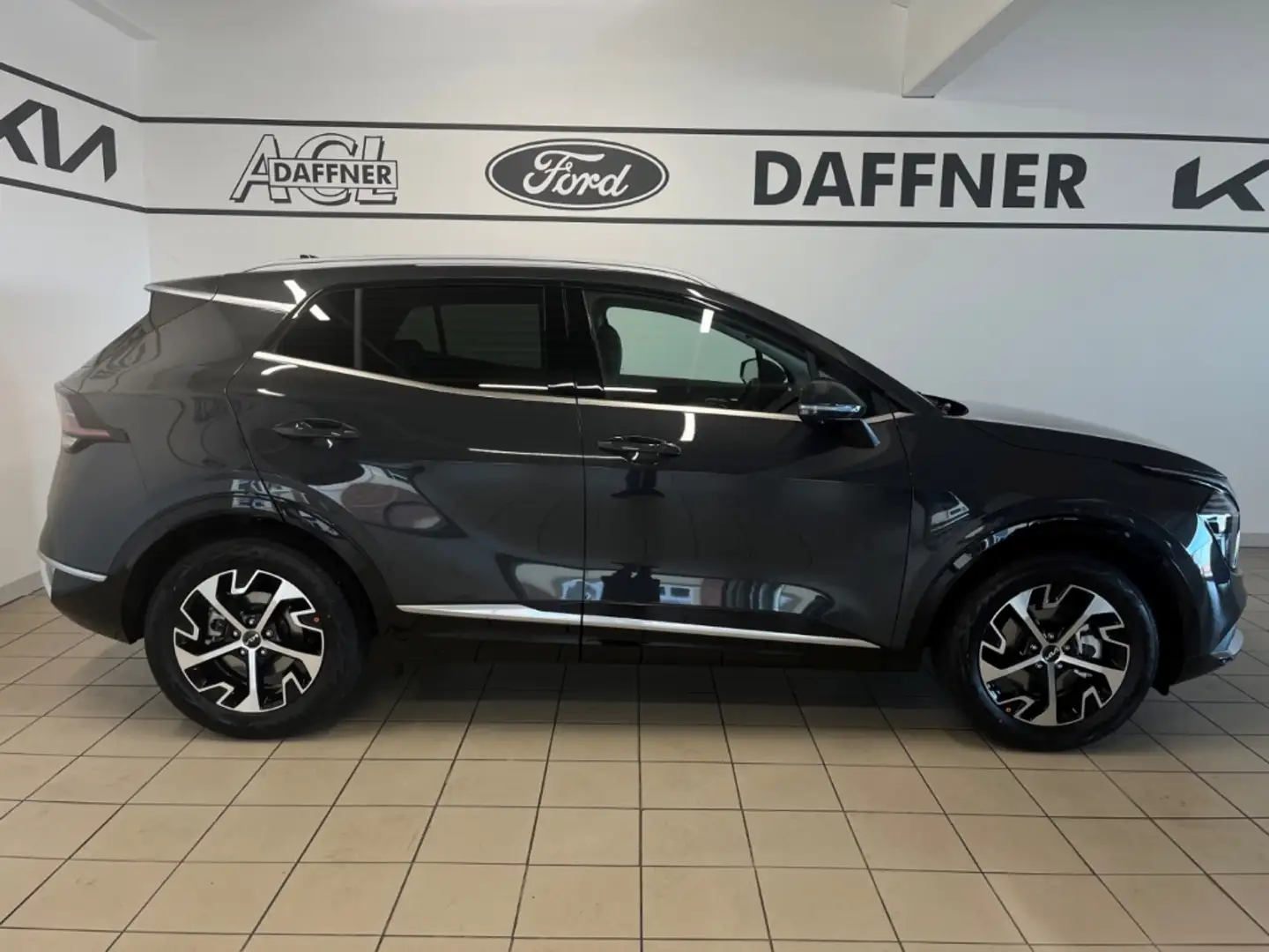 Kia Sportage Spirit, Harman Kardon, 360 Grad, Eltr. Sitze, Ambi Gris - 2