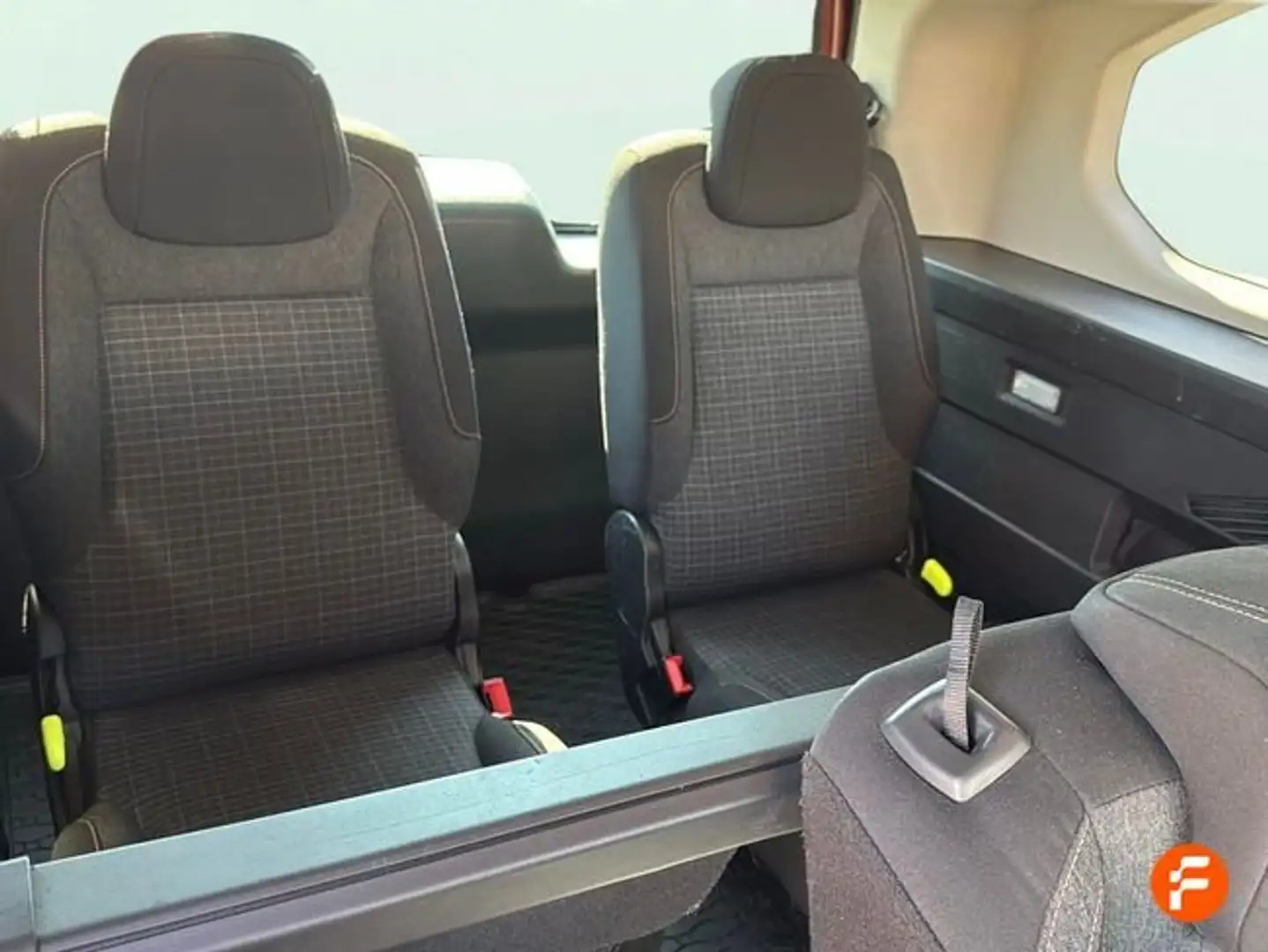 Peugeot Rifter GT Line Long BlueHDi 96kW EAT8 Naranja - 2