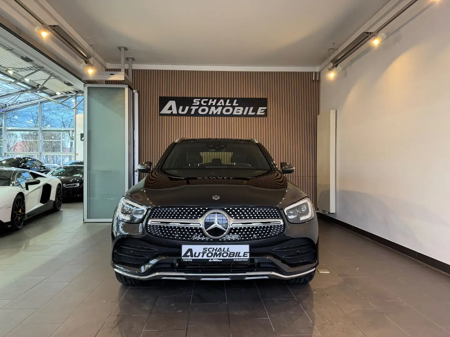 Mercedes-Benz GLC 200 GLC200 4Matic AMG/CAM/PANO/SOUND/DISTRONIC/LEDER Grau - 2