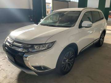 Outlander 2.2 awd 7p.ti auto