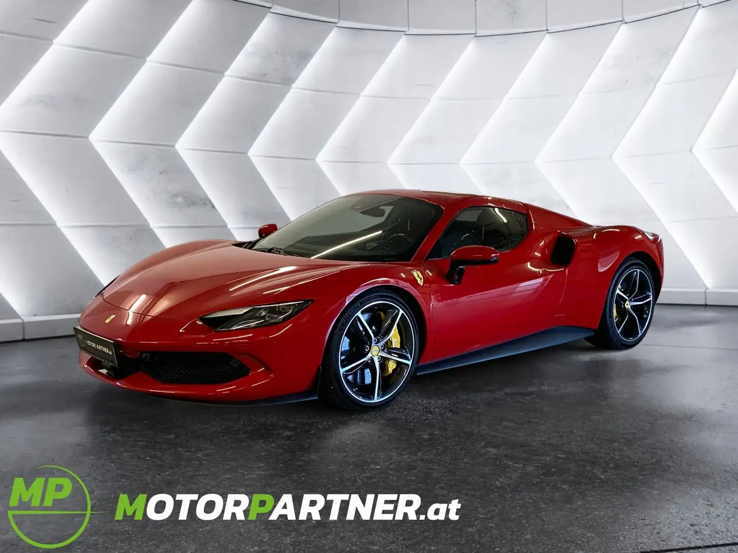 Ferrari 296 GTS PHEV - Rosso Corsa + Giallo-Modena Rot - 1