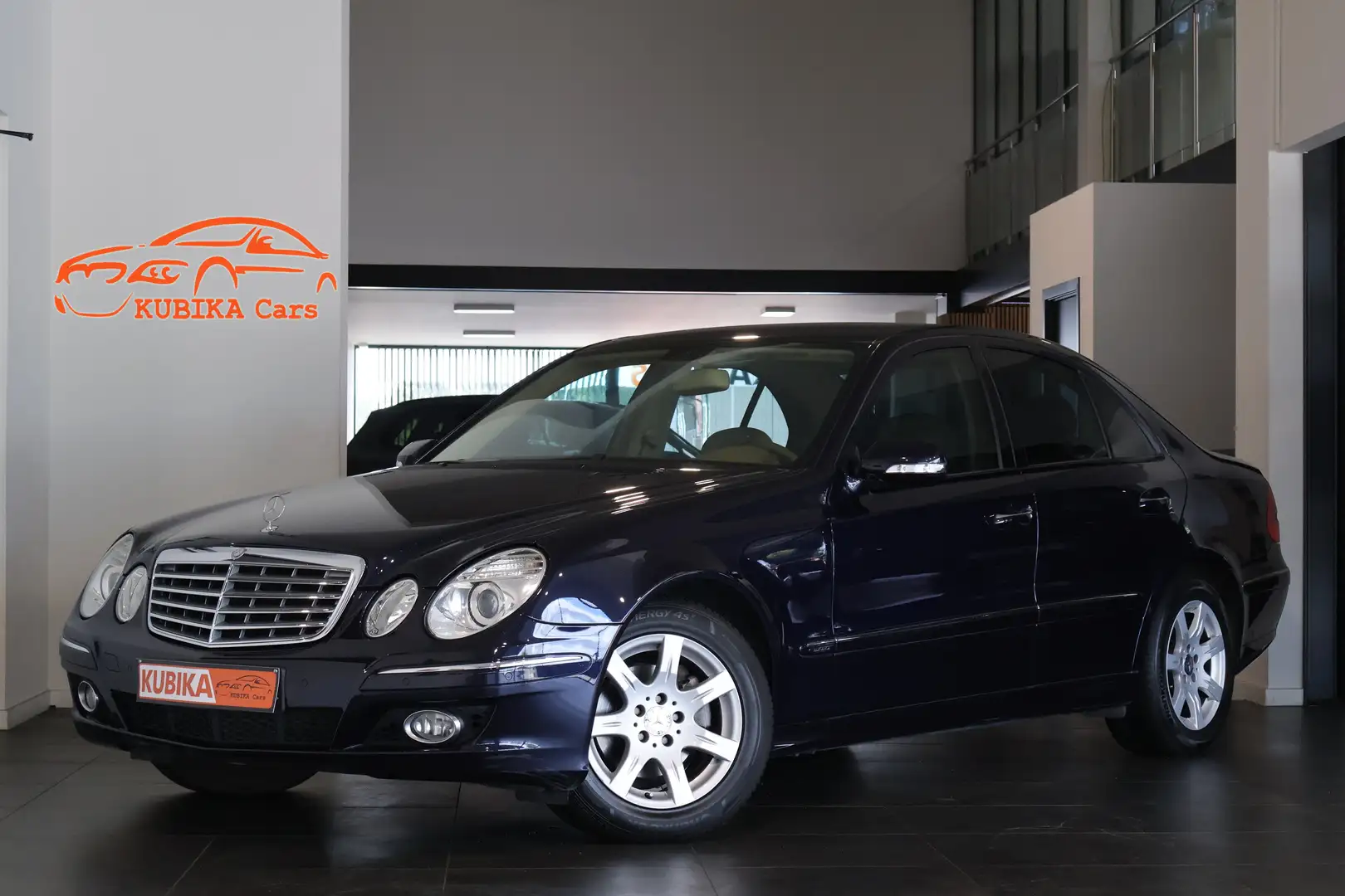Mercedes-Benz E 200 Kompressor Elegance Aut. CruiseC Navi Garantie Blau - 1