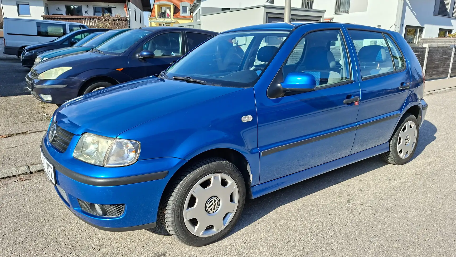 Volkswagen Polo Polo 1,4iComfortl.Automatik SHZ 2AB ABS TÜV2/28 Blau - 2