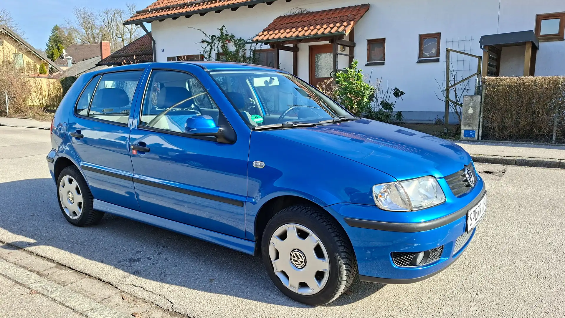 Volkswagen Polo Polo 1,4iComfortl.Automatik SHZ 2AB ABS TÜV2/28 Blau - 1