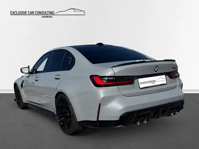 BMW M3 view 4