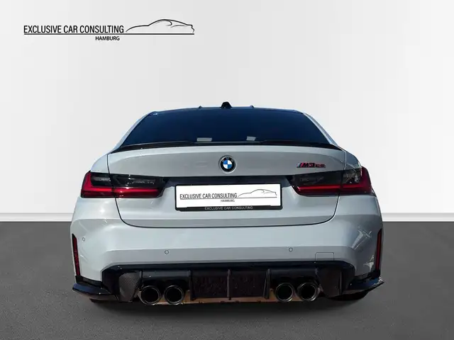 BMW M3 view 5