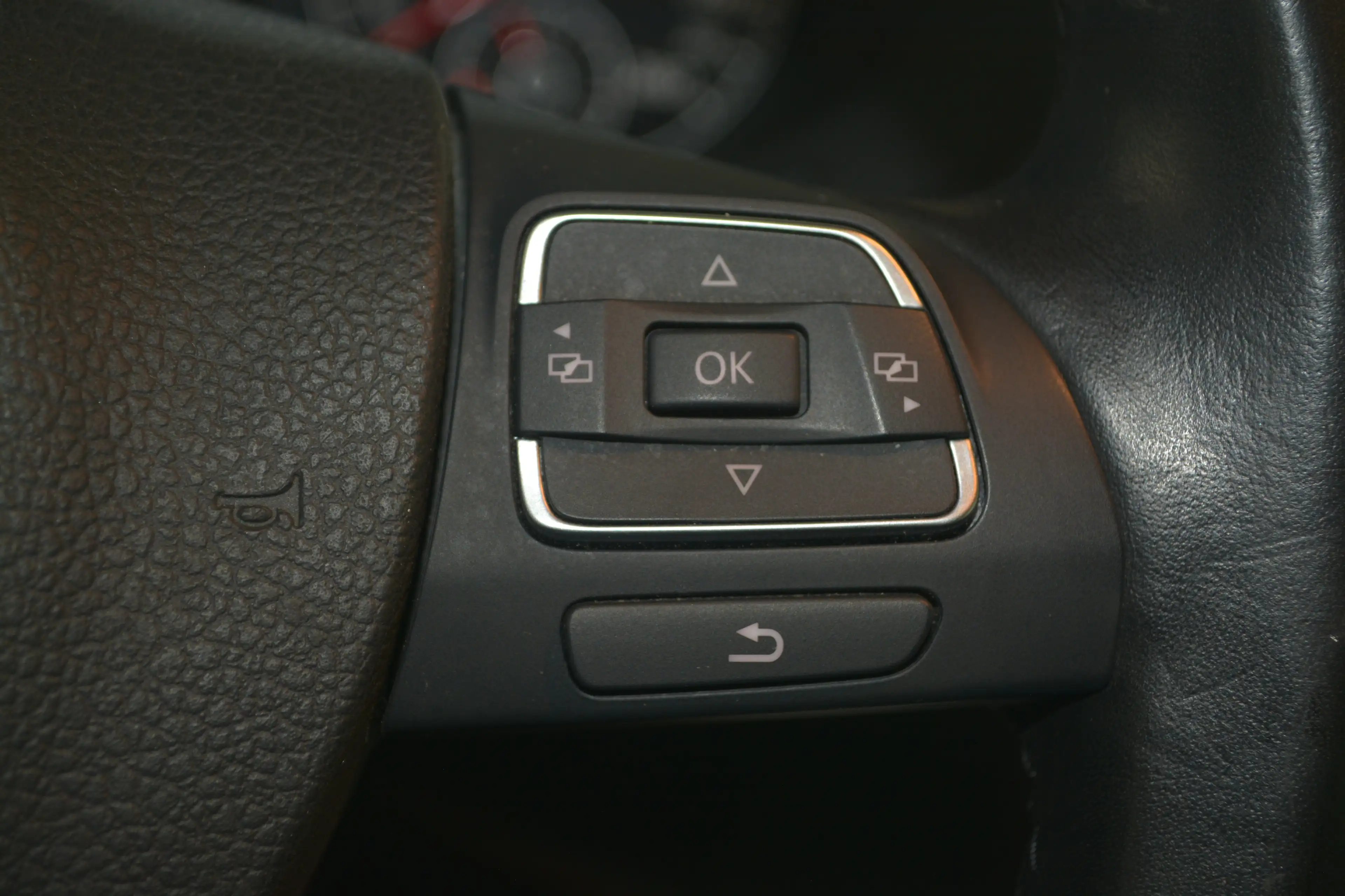 Volkswagen Jetta Jetta 1.2 TSI Comfortline — photo 9