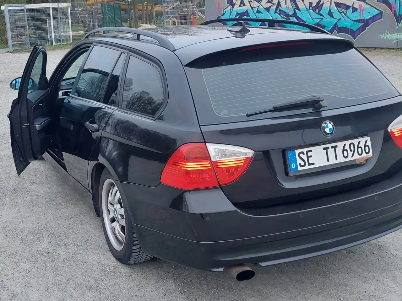 BMW 320