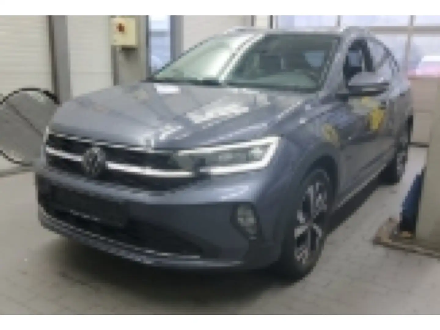 Volkswagen Taigo 1.0 TSI DSG Style Navi IQ.Light DAB+ Front Grau - 2