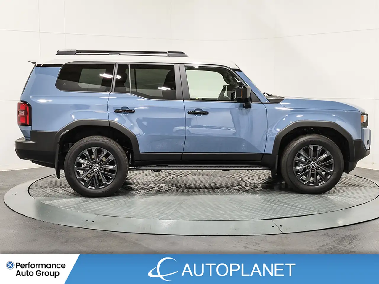 Toyota Land Cruiser photo Toyota Land Cruiser