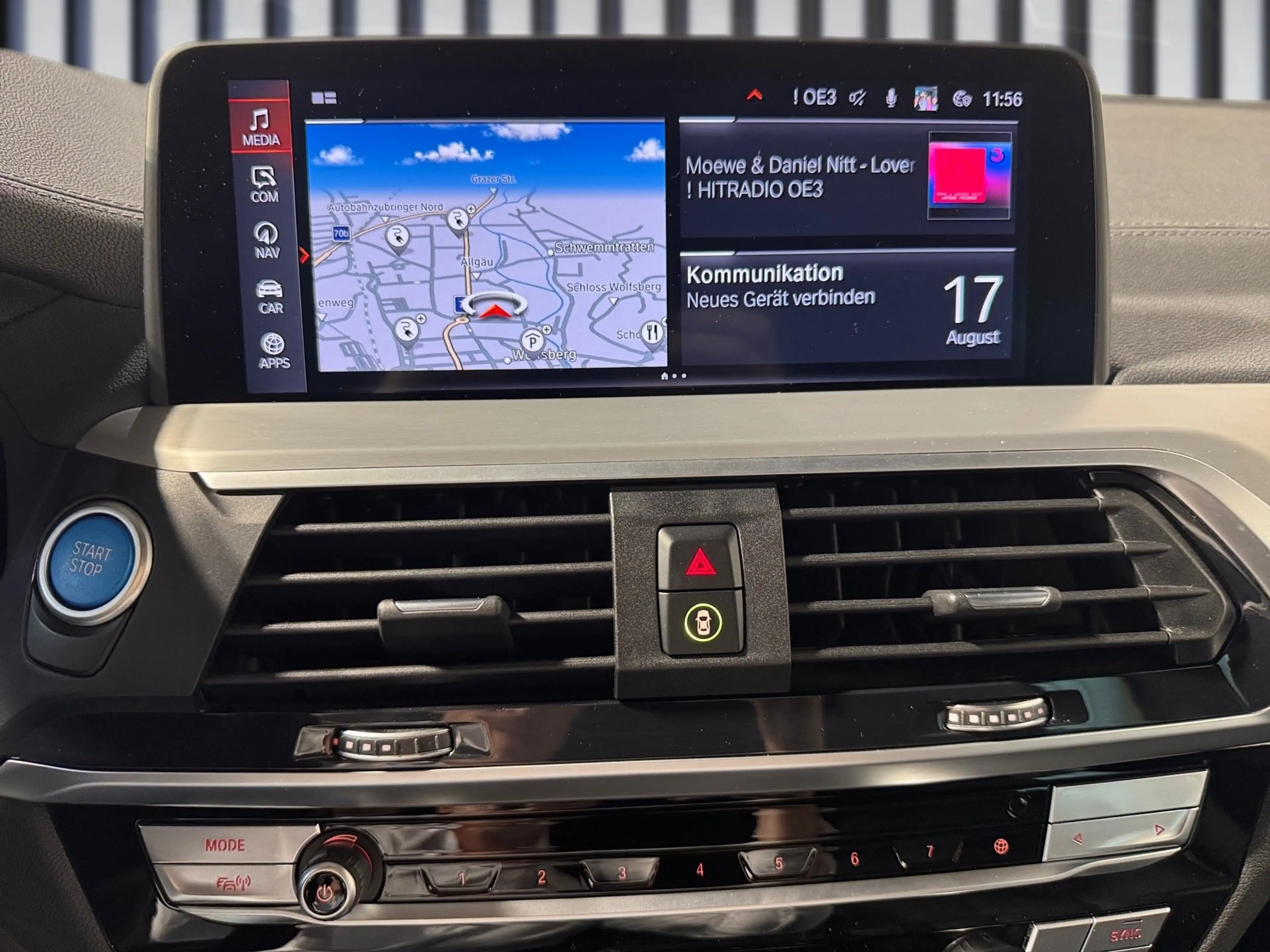 BMW iX3 — photo 6