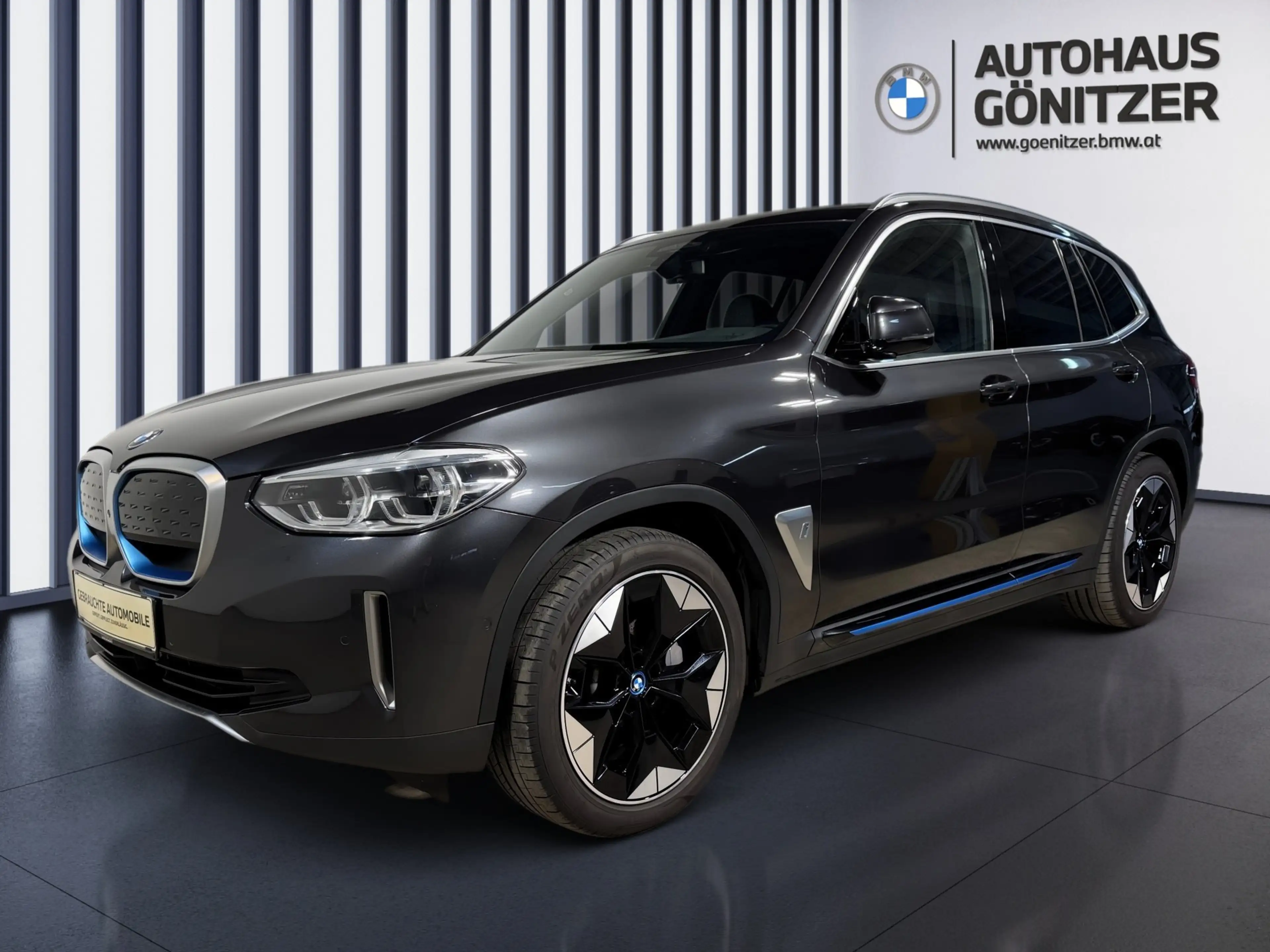 BMW iX3 — photo 2