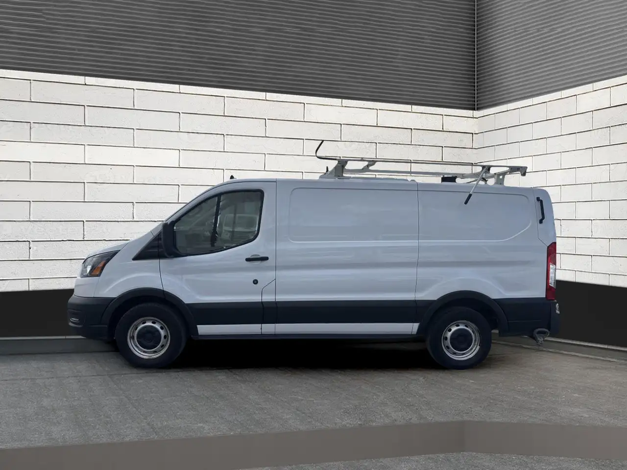 Ford Transit Cargo Van снимка Ford Transit Cargo Van