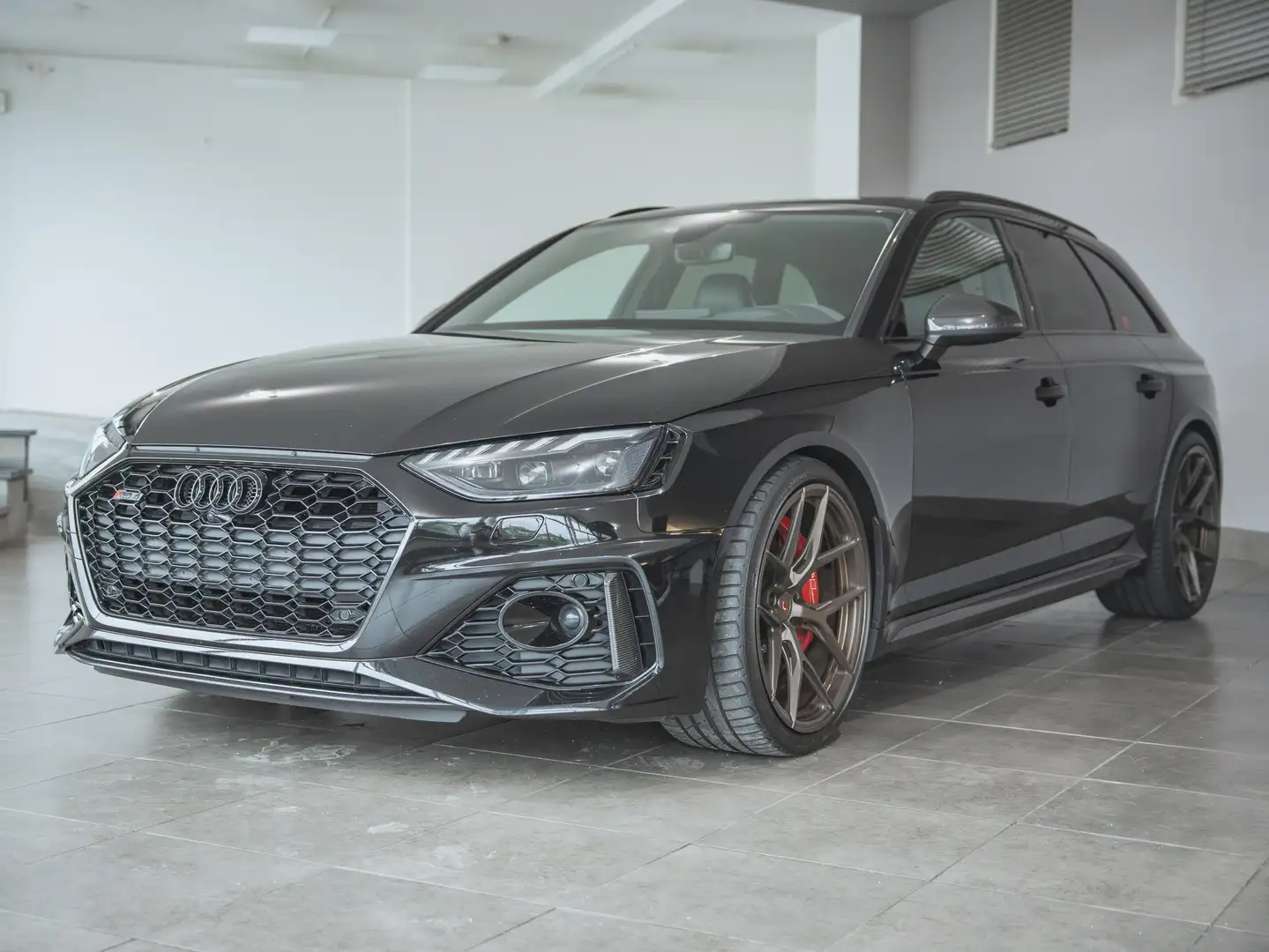 Audi RS4 2.9 TFSI Quattro Noir - 1