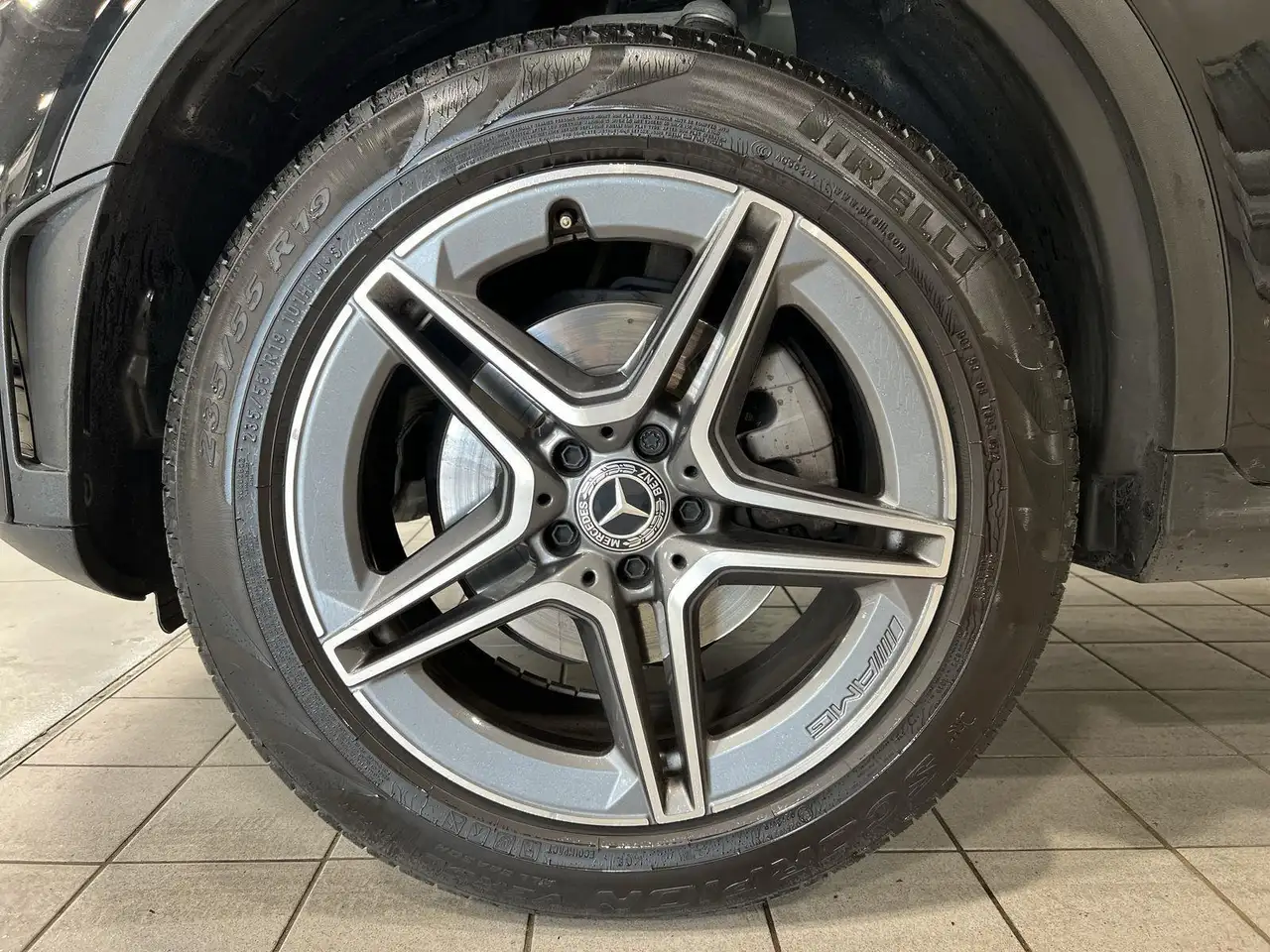 Mercedes-Benz GLC снимка Mercedes-Benz GLC