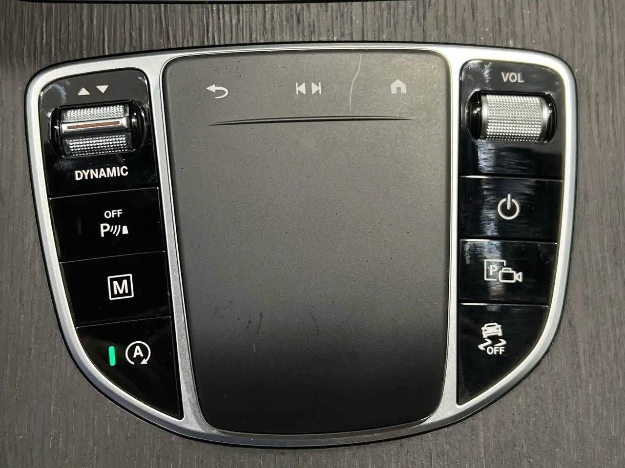 Mercedes-Benz GLC снимка Mercedes-Benz GLC