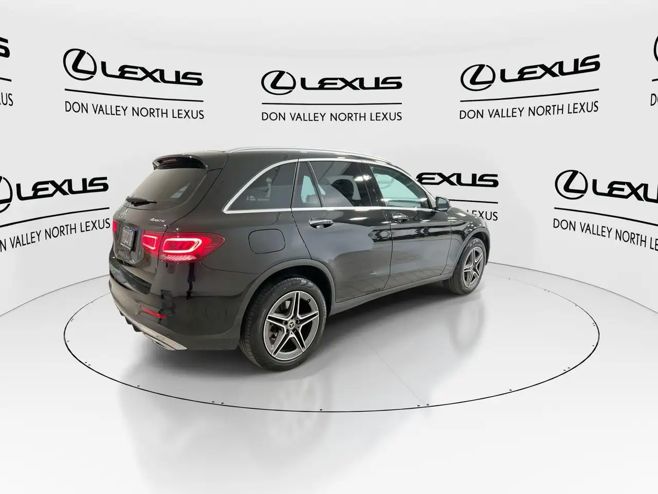 Mercedes-Benz GLC снимка Mercedes-Benz GLC