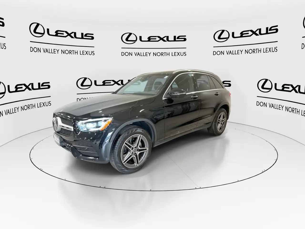 Mercedes-Benz GLC снимка Mercedes-Benz GLC