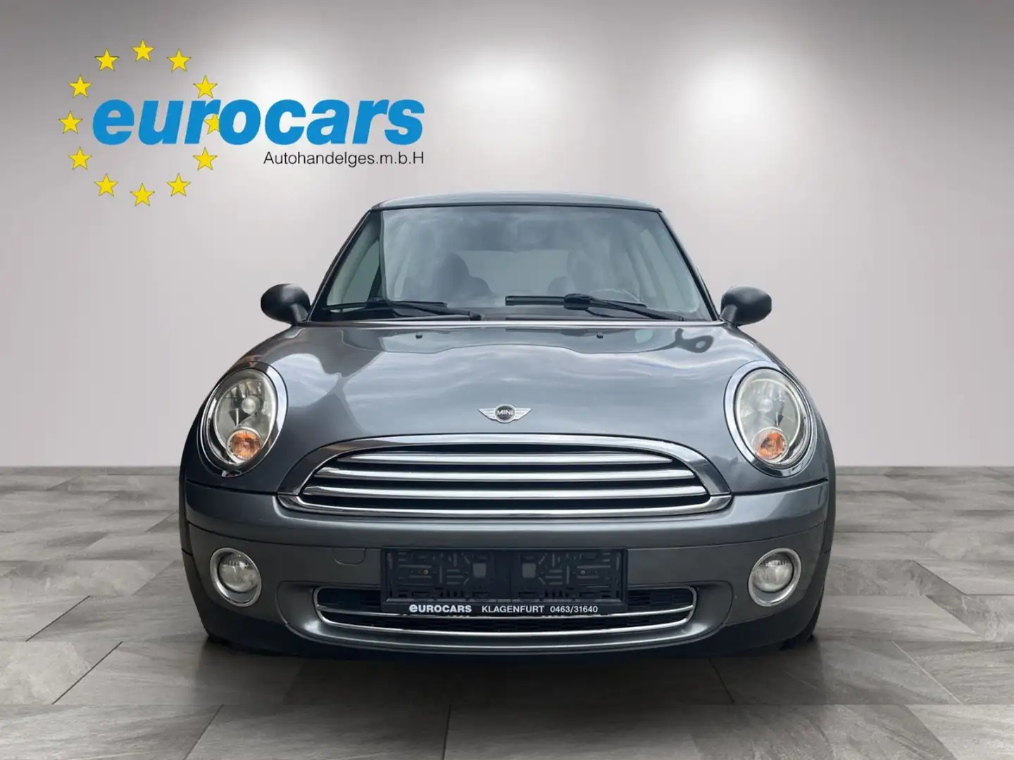 MINI One ONE R56 N16 Grau - 2