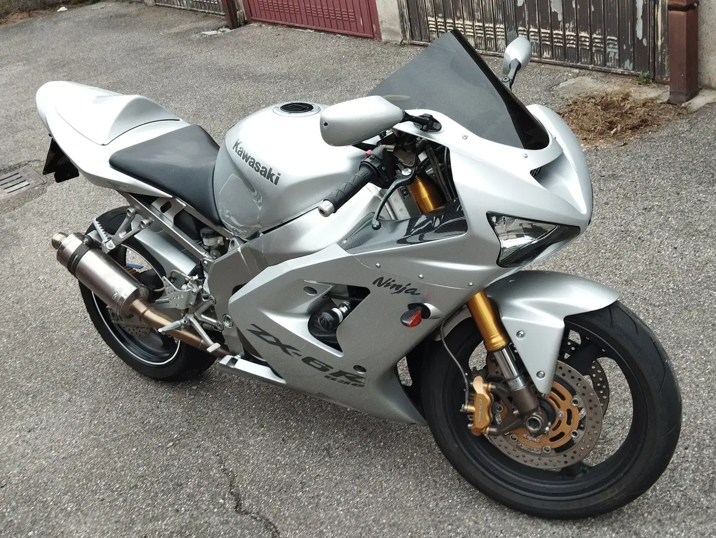 Kawasaki Ninja ZX-6R 636 Argintiu - 1