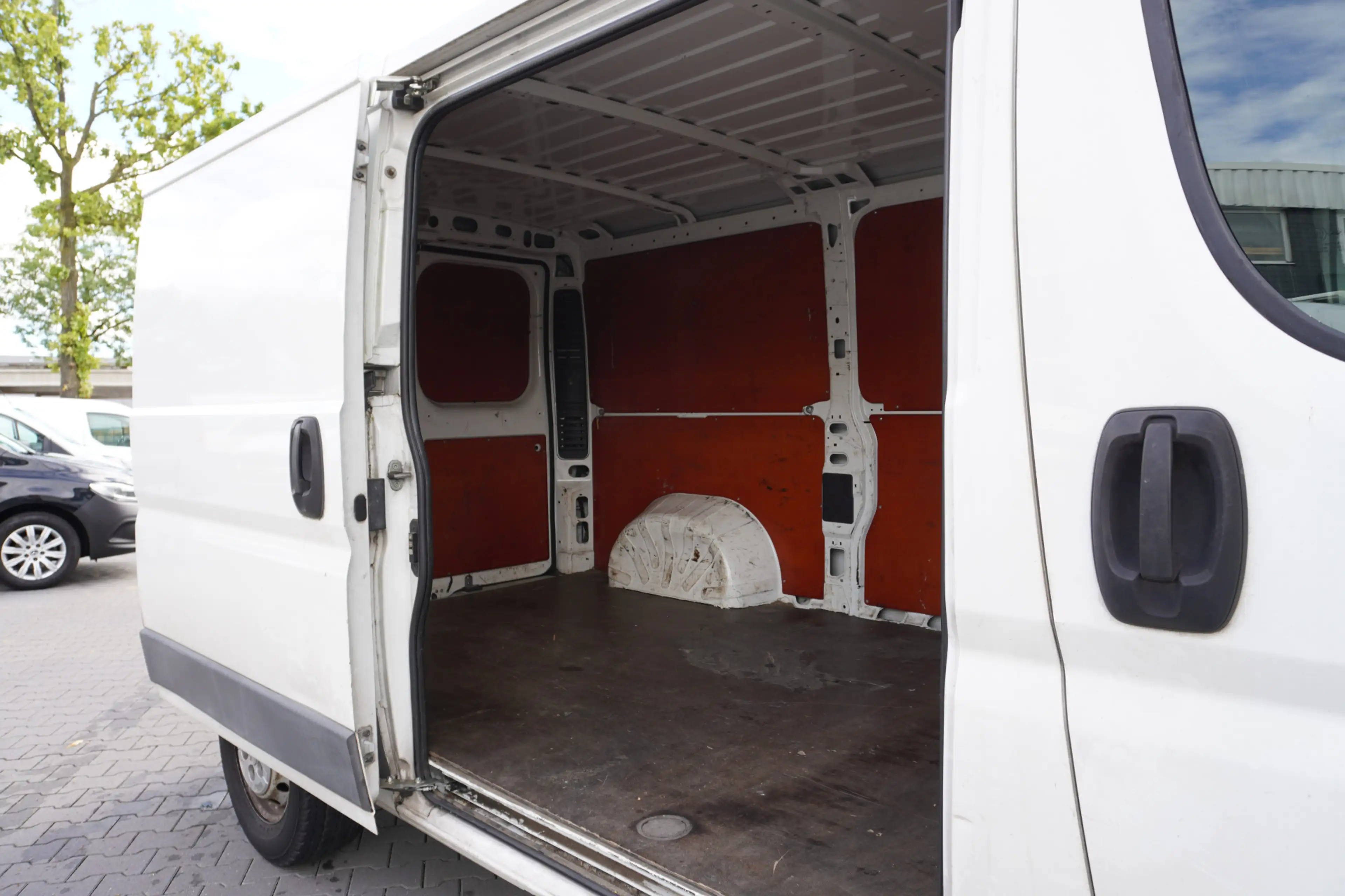 Peugeot Boxer 2.2 HDI 130PK L2H1 - Airco - Cruise - Camera - € 4 — photo 8