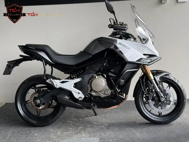 CFMOTO 650 MT - foto 2