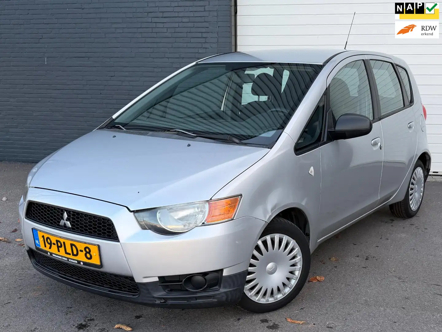 Mitsubishi Colt 1.1 Edition One UNIEK!/AIRCO/5DEURS/NAP Grijs - 1