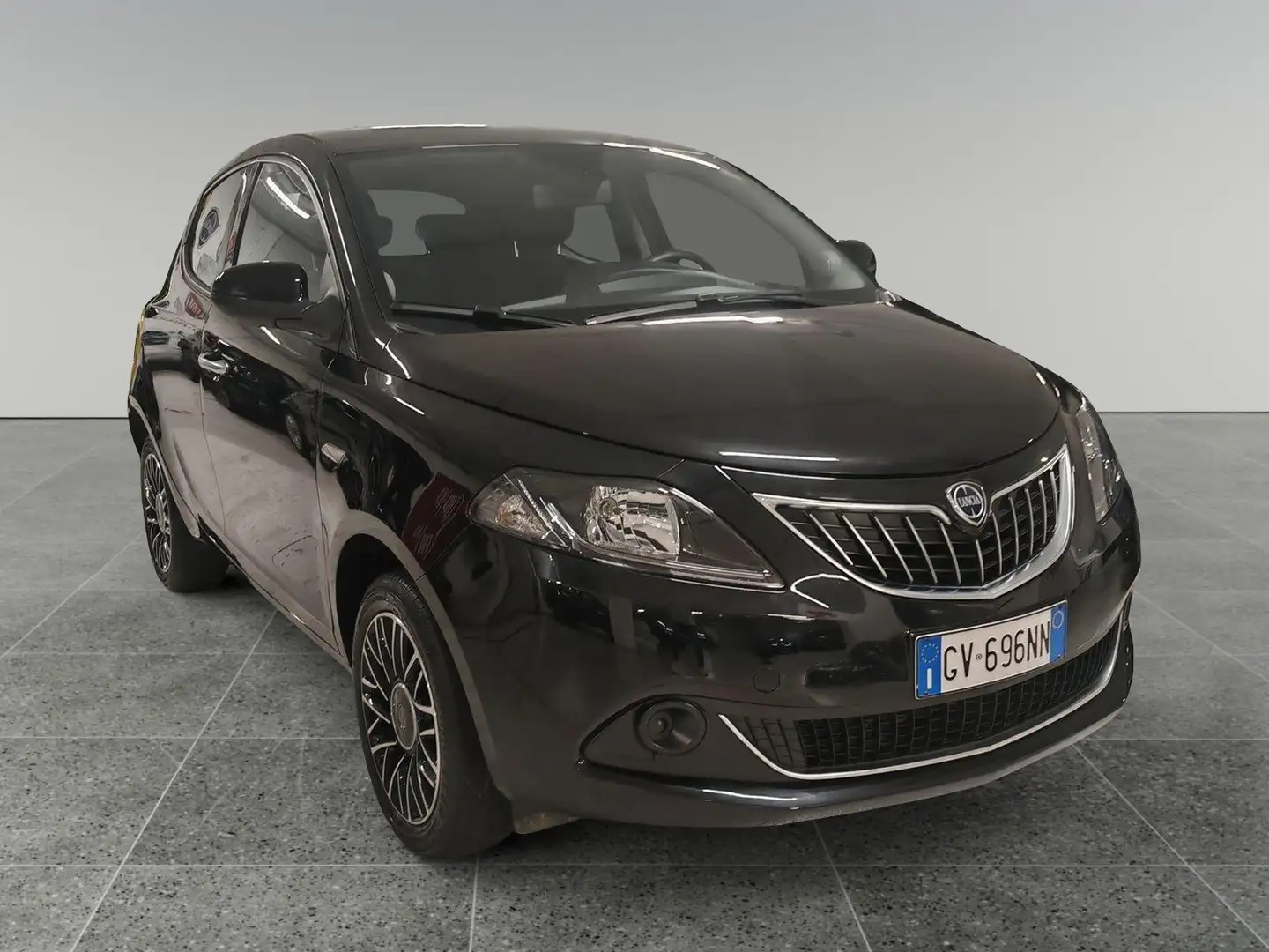 Lancia Ypsilon Ypsilon 1.0 FireFly 5 porte S&S Hybrid Gold Nero - 1