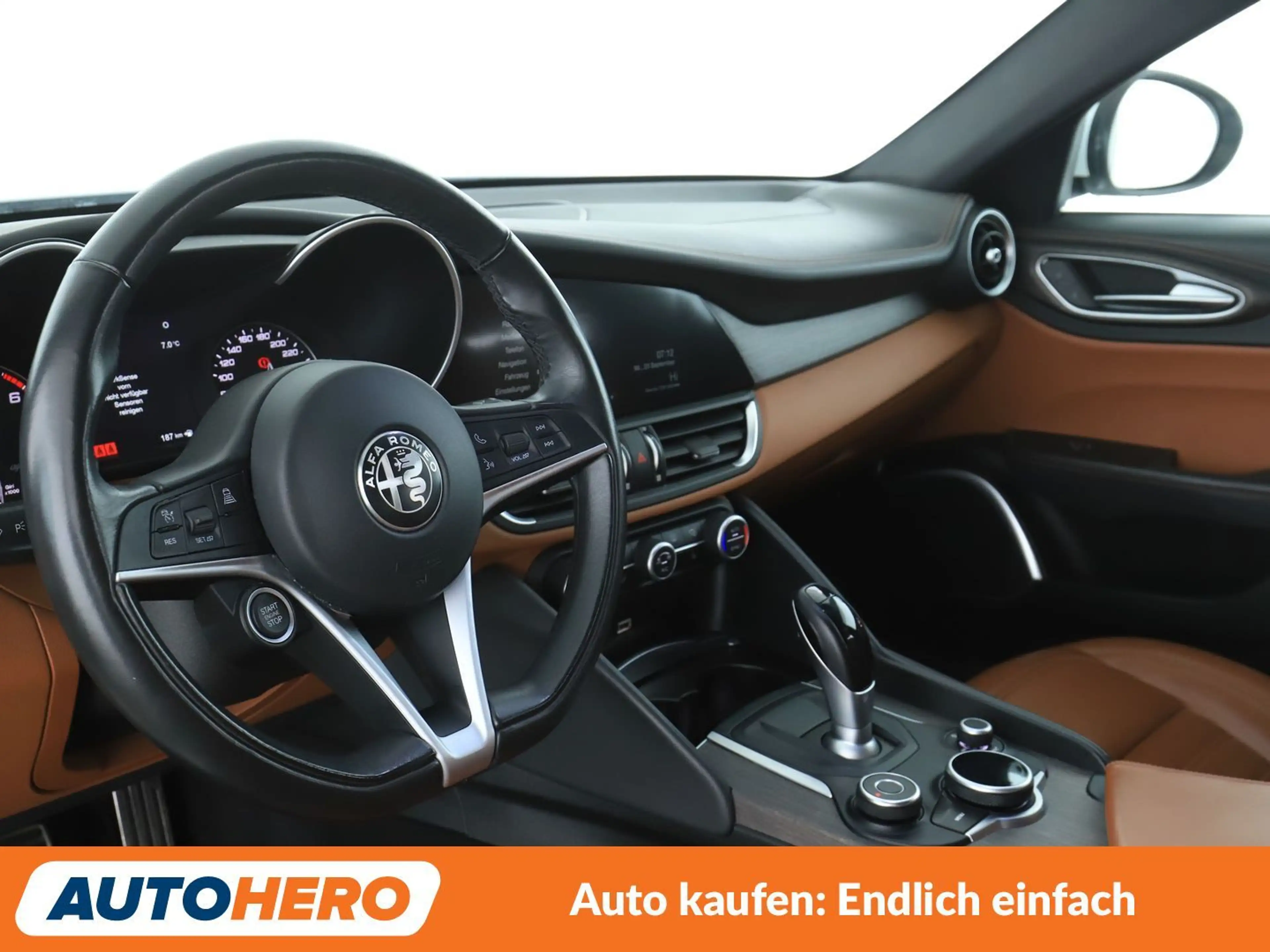 Alfa Romeo Giulia 2.0 Turbo Lusso Aut.*NAVI*BiXENON*CAM*ACC*SHZ* — photo 11