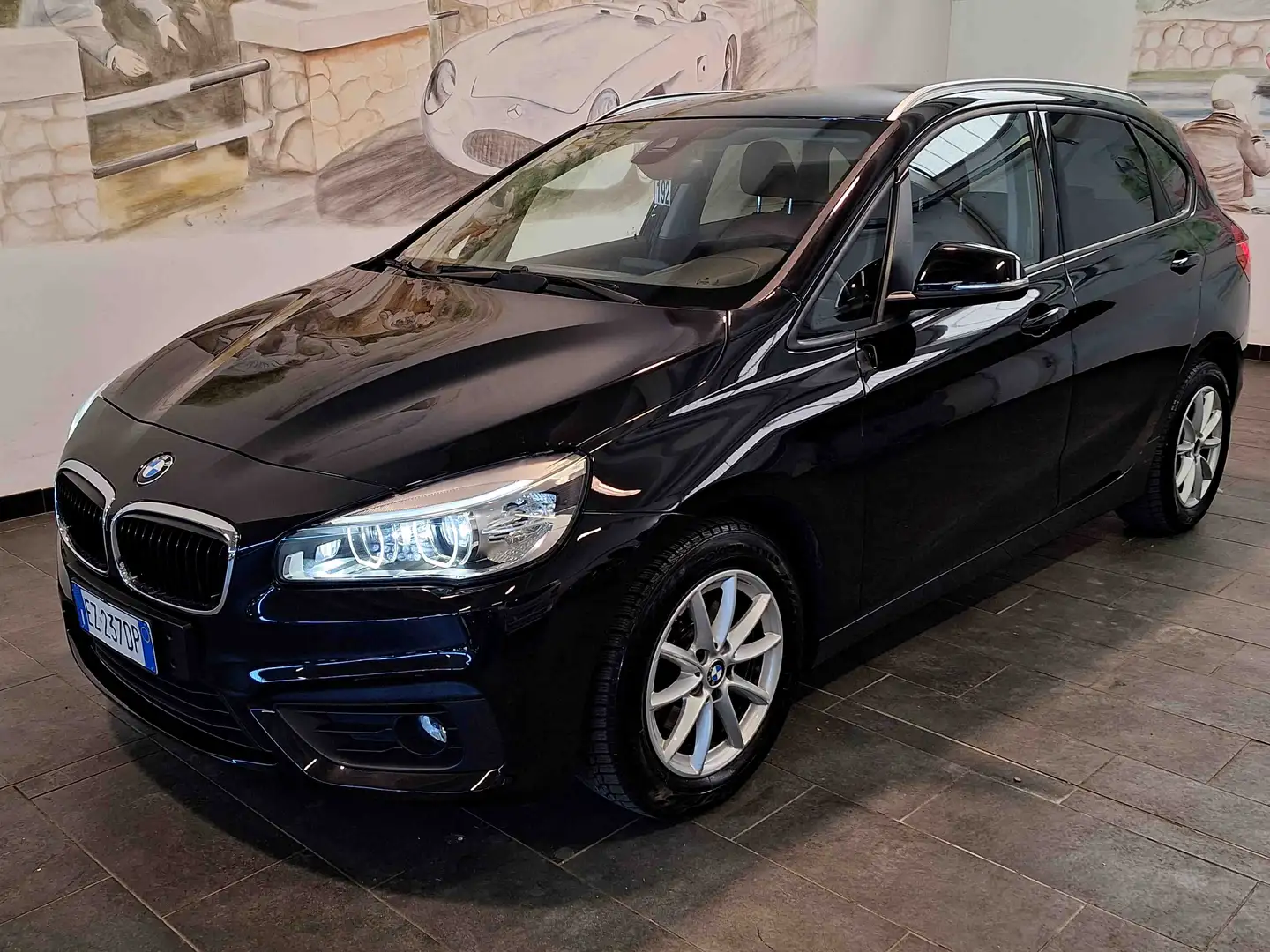 BMW 218 d ACTIVE TOUR - AUTOM - PELLE - VETRI SC - GARANZ Schwarz - 1