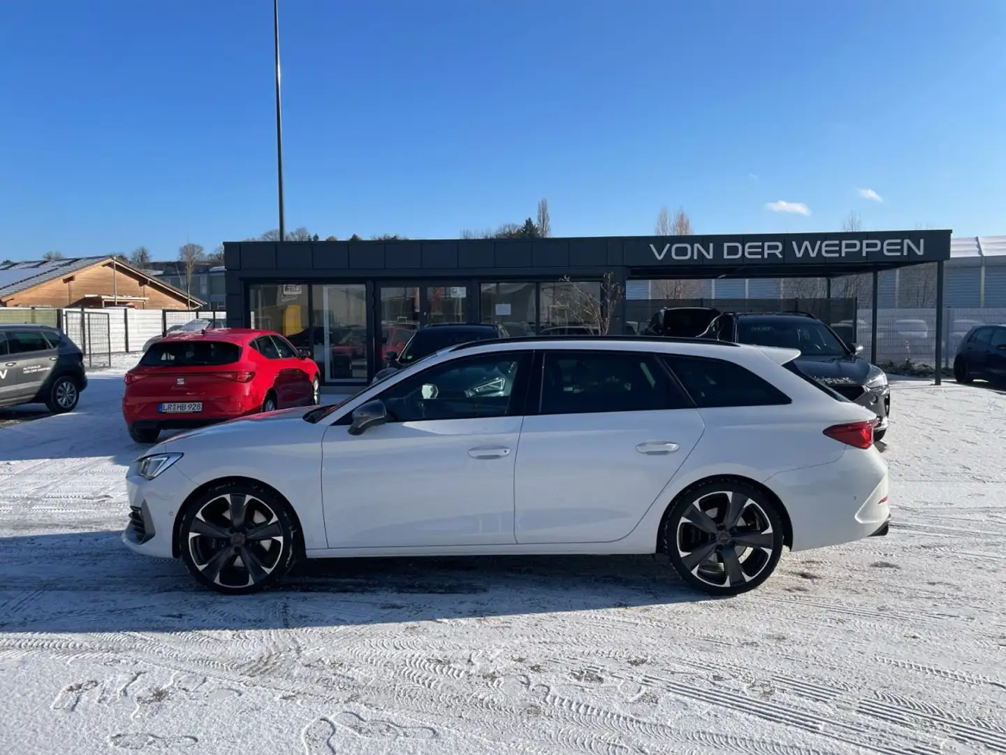 CUPRA Leon ST VZ TSI DSG 4Drive Panorama AHK Beats Klima Blanc - 2